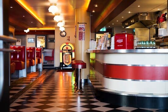 DR. HOLMS HOTEL – vue 5