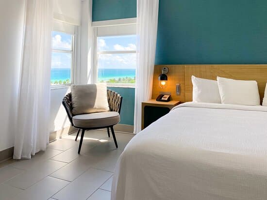 HOTEL PULLMAN MARSEILLE PALM BEACH – vue 4