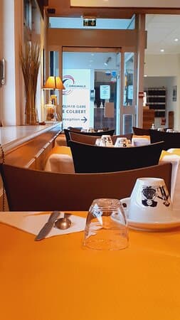 HOTEL LE COLBERT – vue 5