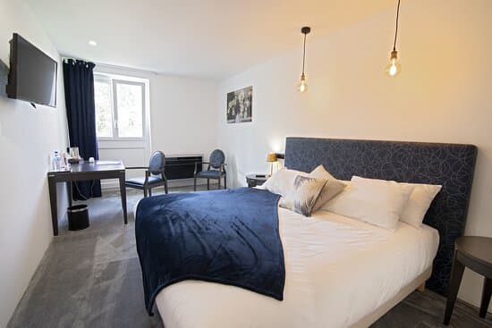BOMOTEL HOTEL MONTLUCON – vue 5