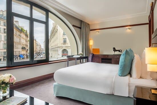 HOTEL PONT ROYAL – vue 2
