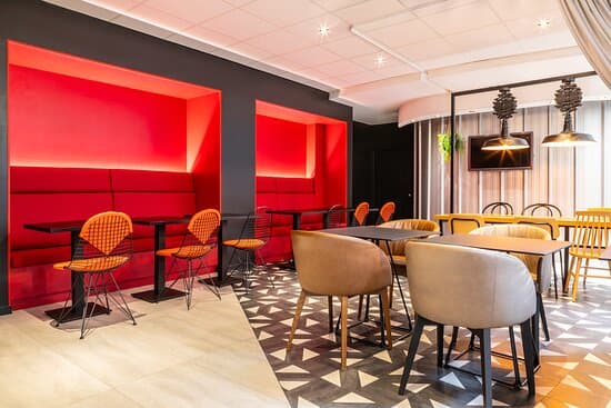 HOTEL LE RELAIS MONTMARTRE – vue 4