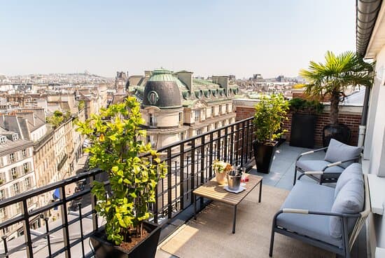 Hôtel HOTEL PONT ROYAL
