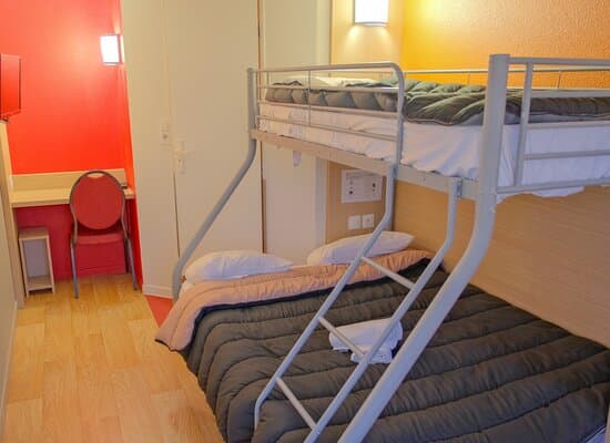 HOTEL PREMIERE CLASSE FONTENAY TRESIGNY – vue 3