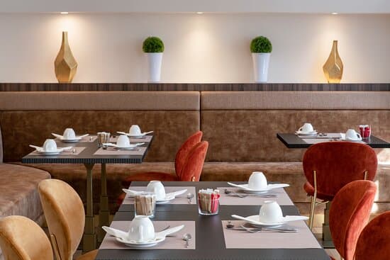 HOTEL MERCURE VERSAILLES PARLY 2 – vue 3
